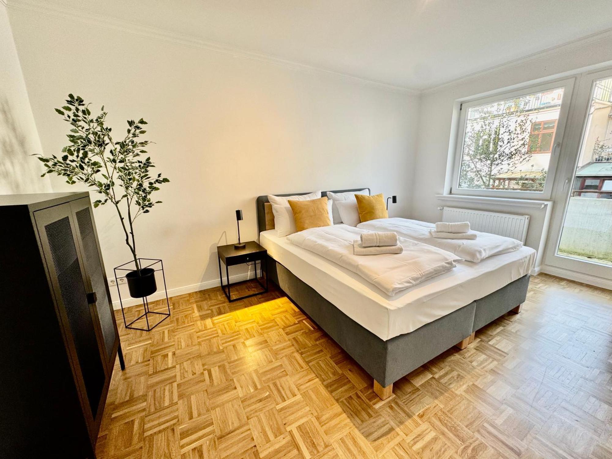 Mel&Bens Modern Oak-Apartments Fuer Bis Zu 12 Personen Bremen Exterior photo