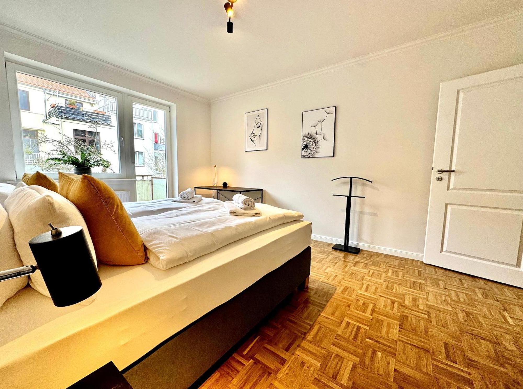 Mel&Bens Modern Oak-Apartments Fuer Bis Zu 12 Personen Bremen Exterior photo